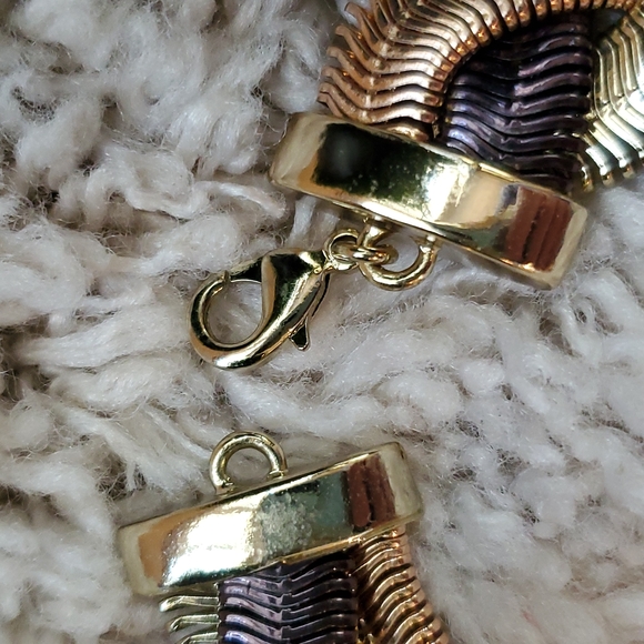 Necklace - Picture 4 of 8